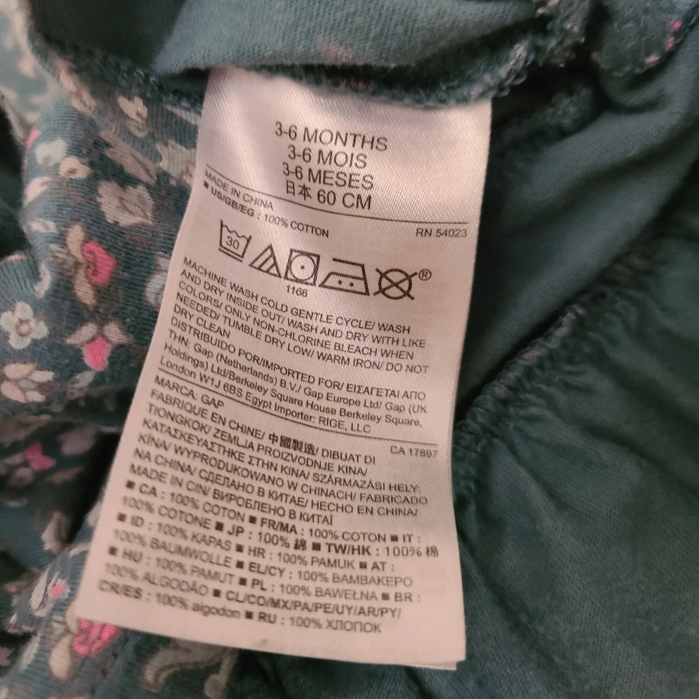 Bundle of blue and green baby dresses 3-6months gap & oshkosh